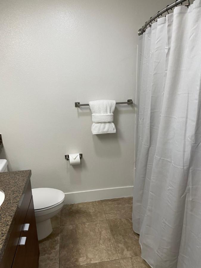 Villa Marina - Modern & Immaculate, Spacious, Gated Condo With Fireplace Pool, Gym, 2 Master Bedrooms Los Angeles Extérieur photo