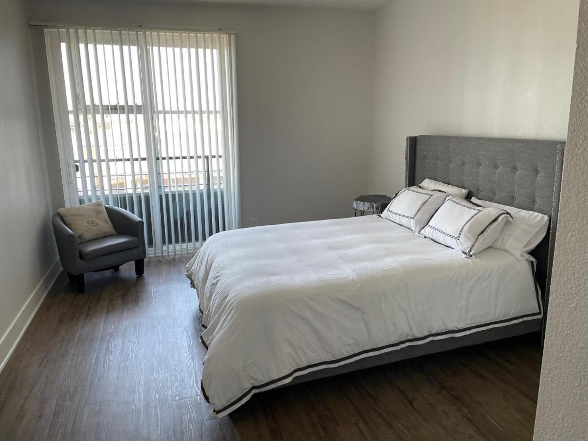 Villa Marina - Modern & Immaculate, Spacious, Gated Condo With Fireplace Pool, Gym, 2 Master Bedrooms Los Angeles Extérieur photo