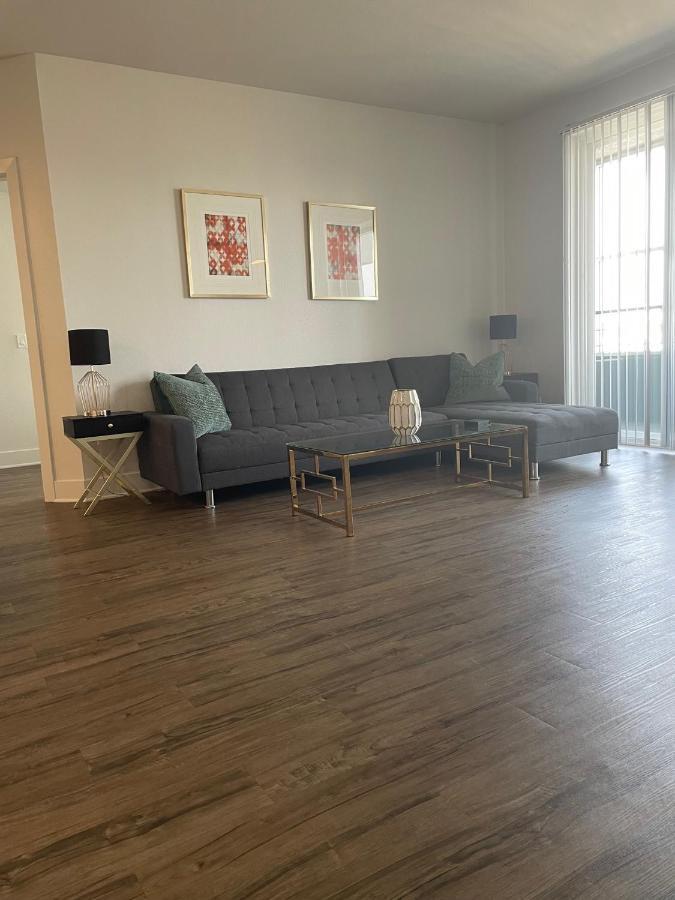 Villa Marina - Modern & Immaculate, Spacious, Gated Condo With Fireplace Pool, Gym, 2 Master Bedrooms Los Angeles Extérieur photo