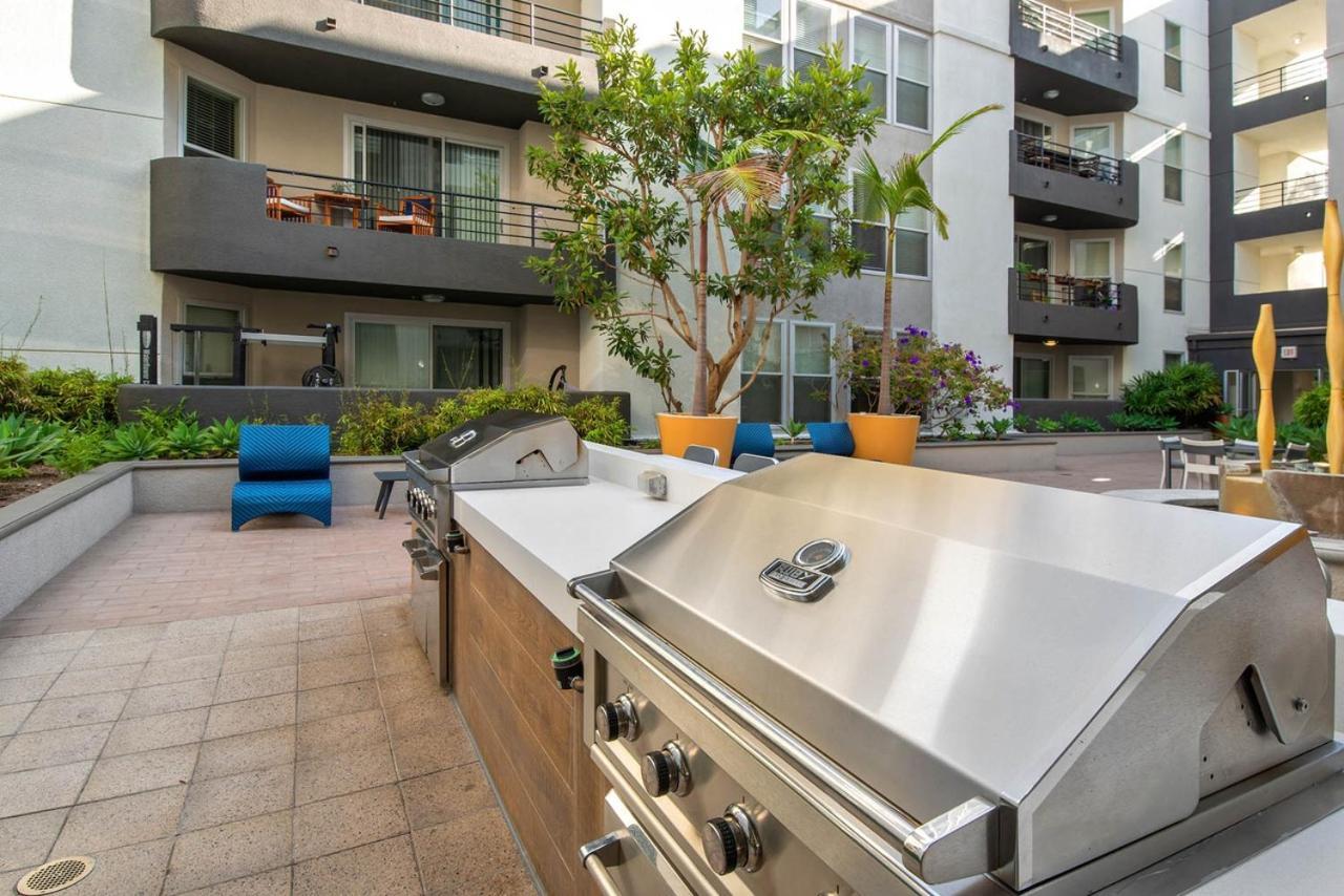 Villa Marina - Modern & Immaculate, Spacious, Gated Condo With Fireplace Pool, Gym, 2 Master Bedrooms Los Angeles Extérieur photo